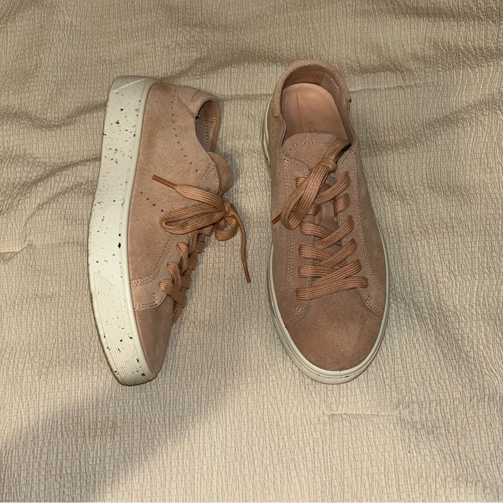 Ecco Women's Sneakers in Tan and White
